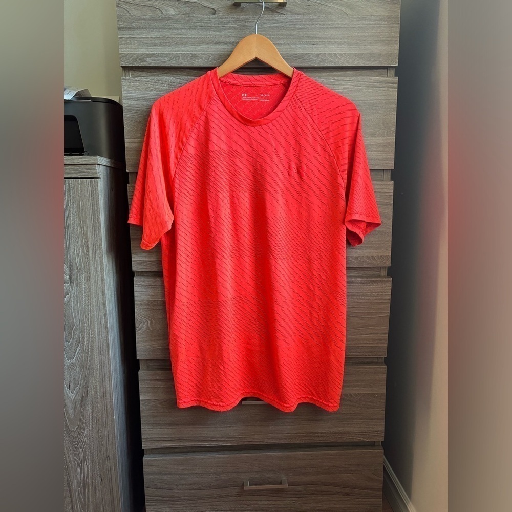 Under Armour Men Sport Short Sleeve Shirt